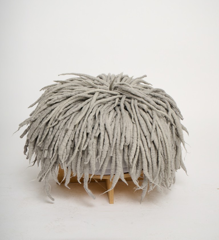 Shaggy Pouf